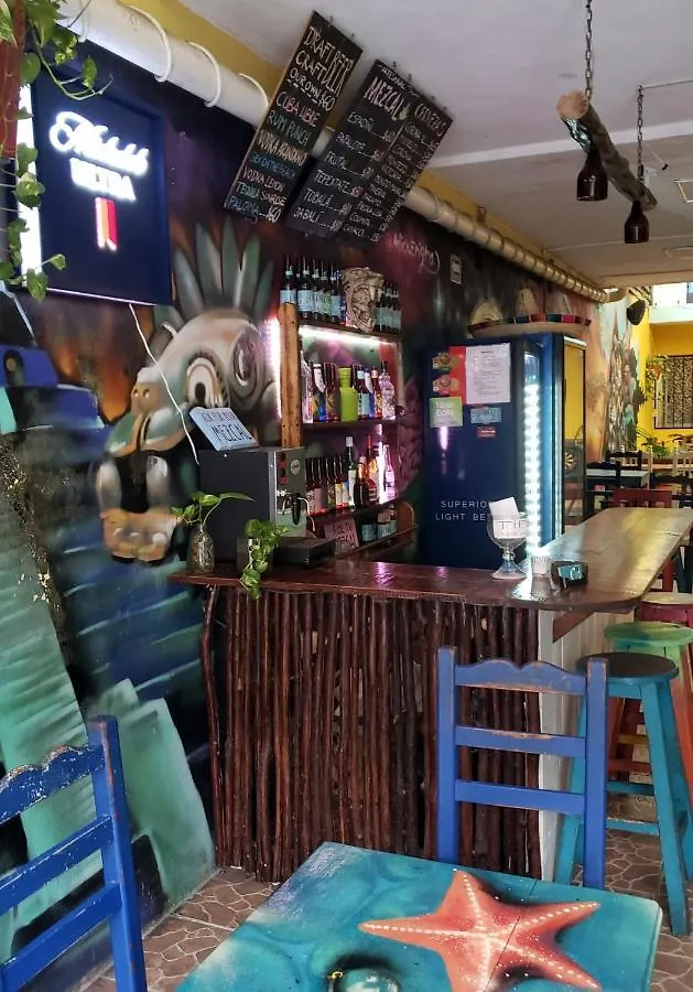 Tres Mundos Hostel Playa del Carmen Mexico