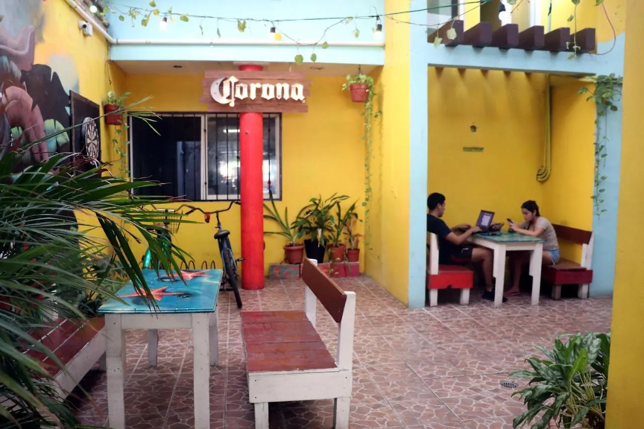 Tres Mundos Hostel Playa del Carmen