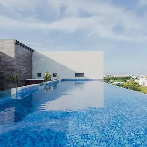 Appart hôtel Onebr W Balcony Or Small In Playa Del Carmen, Bbq, Pool Infinite, Whirlpool, Ac, Tv Smart, 200mb